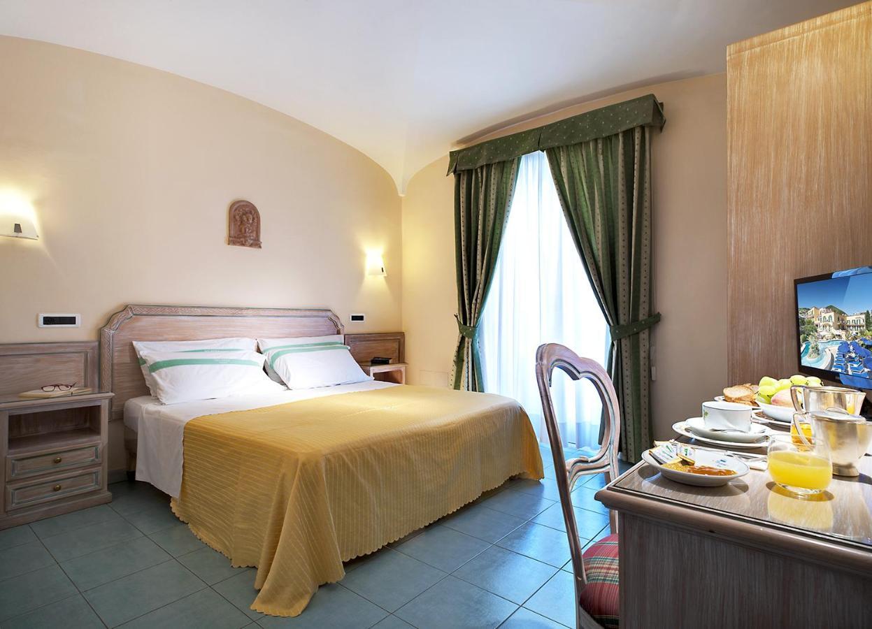 Hotel Royal Terme Ischia Kültér fotó